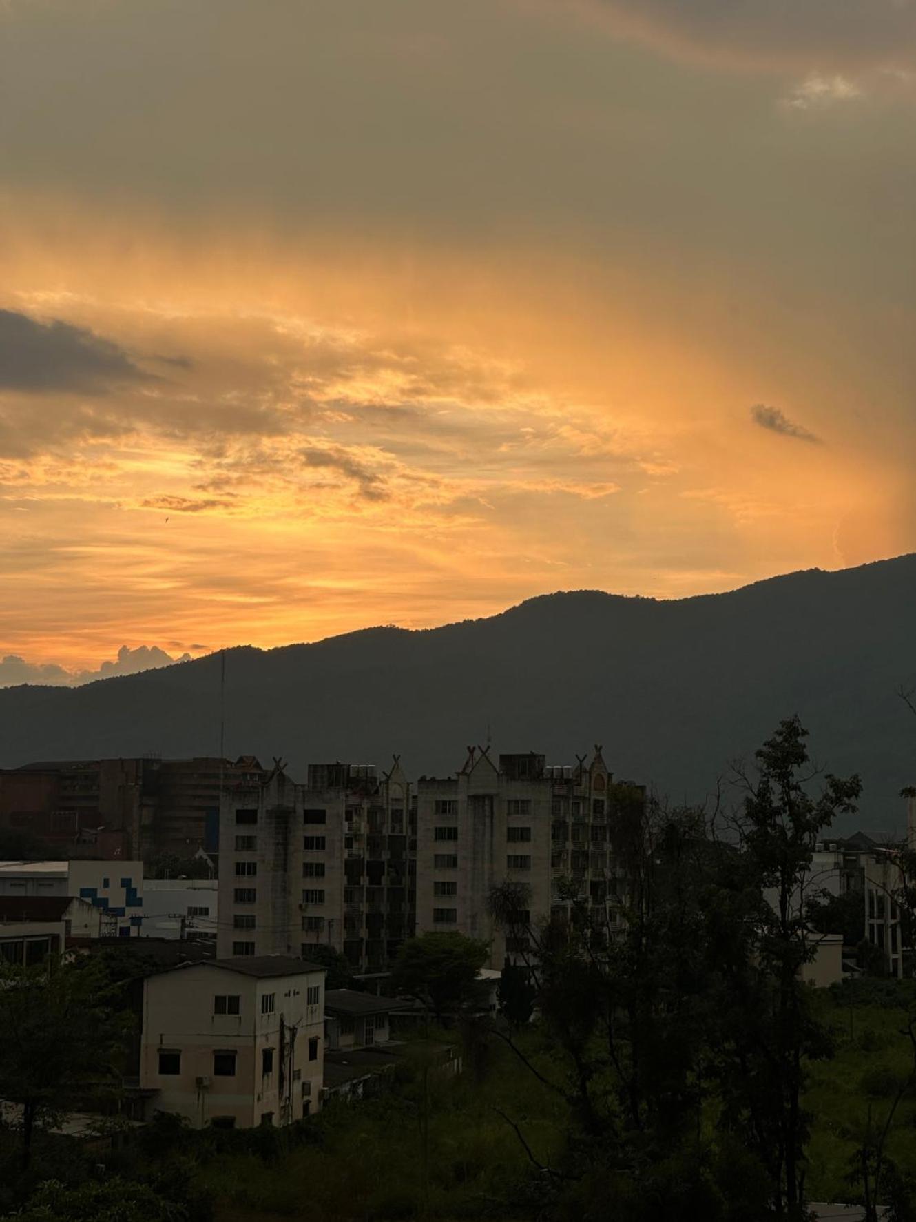 Rainbow Hostel Чіангмай Екстер'єр фото